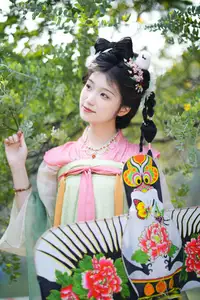 Graceful Hanfu Beauty with Dreamy Butterfly Kite - Zi Yu, YiTuYu Vol.8737 - image 5