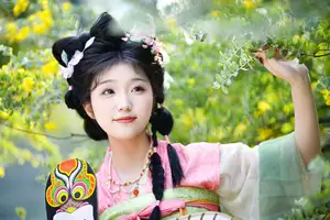 Graceful Hanfu Beauty with Dreamy Butterfly Kite - Zi Yu, YiTuYu Vol.8737 - image 19