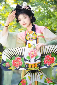 Graceful Hanfu Beauty with Dreamy Butterfly Kite - Zi Yu, YiTuYu Vol.8737 - image 20