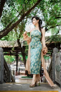 YiTuYu Art Language Vol.10189 Mi Ni Ai Mei Li: 21 Pages of Exquisite Visual Art - image 7