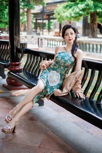 YiTuYu Art Language Vol.10189 Mi Ni Ai Mei Li: 21 Pages of Exquisite Visual Art - image 1