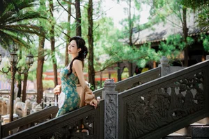 YiTuYu Art Language Vol.10189 Mi Ni Ai Mei Li: 21 Pages of Exquisite Visual Art - image 13