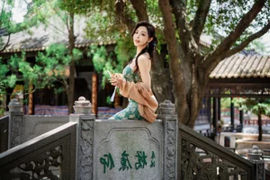 YiTuYu Art Language Vol.10189 Mi Ni Ai Mei Li: 21 Pages of Exquisite Visual Art - image 5