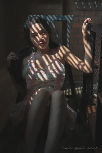 Thapani Meemungtham: The Radiant Beauty of Thai Fashion Modeling - image 26