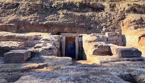 Ancient Tomb and Temple of Hercules Unexpectedly Uncovered in Rome Excavation - image 1