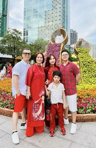 Sao Mai Singer Shares Heartwarming Marriage Secrets and Peaceful Family Life - image 9