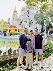 Sao Mai Singer Shares Heartwarming Marriage Secrets and Peaceful Family Life - image 10