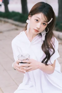 YiTuYu Art Language Vol.7005: Elegant Portrait Series Featuring Gao Leng Xiao Bie Tu - image 22