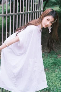 YiTuYu Art Language Vol.7005: Elegant Portrait Series Featuring Gao Leng Xiao Bie Tu - image 2