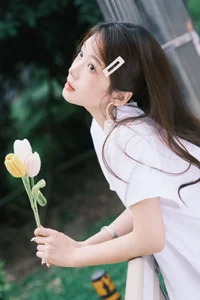YiTuYu Art Language Vol.7005: Elegant Portrait Series Featuring Gao Leng Xiao Bie Tu - image 18