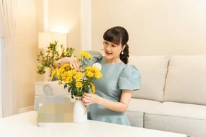Inside Comedian Van Dung's Elegant Hanoi Apartment Decorated for Tet 2024 - image 2
