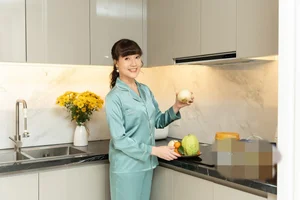 Inside Comedian Van Dung's Elegant Hanoi Apartment Decorated for Tet 2024 - image 1
