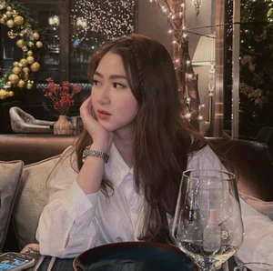Stunning Beauty of Influencer Tri Thit Bo Girlfriend Ha My - image 5