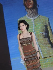 The Stunning Style Evolution of Thu Hoai’s Daughter: A New Generation of Glamour - image 7