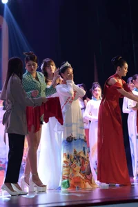 Who is Ho Yen Nhi the Ao Dai Vietnam 2022 Runner Up? - image 4