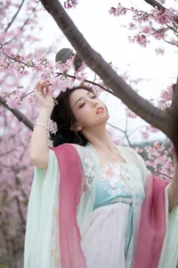Artistic Excellence: Zhi Zhi Qi in YiTuYu Vol.7214 - image 7