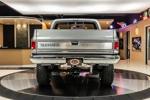 See the Chevrolet Silverado 1987: The classic pickup truck collectors dream of - image 10