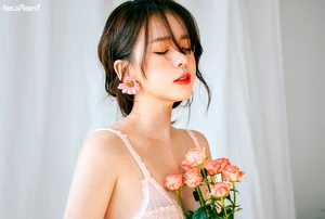 Elegant Lingerie Photoshoot Featuring Korean Model Haneul - image 26
