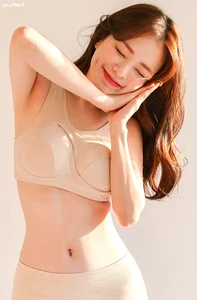 Elegant Lingerie Photoshoot Featuring Korean Model Haneul - image 49