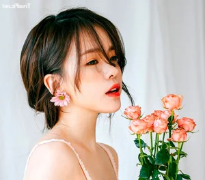 Elegant Lingerie Photoshoot Featuring Korean Model Haneul - image 34