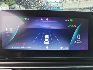Safety Concerns: Chinese Car Model Bound for Vietnam Suffers Mechanical Failure in Malaysia - image 3