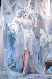 Stunning Nikke Goddess of Victory Cinderella Crystal Princess Cosplay by Xuan Xiao Xue Jie – Intricate Anime Gaming Costume Photography Collection - image 19