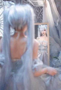 Stunning Nikke Goddess of Victory Cinderella Crystal Princess Cosplay by Xuan Xiao Xue Jie – Intricate Anime Gaming Costume Photography Collection - image 5