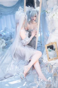 Stunning Nikke Goddess of Victory Cinderella Crystal Princess Cosplay by Xuan Xiao Xue Jie – Intricate Anime Gaming Costume Photography Collection - image 2