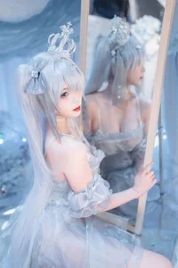 Stunning Nikke Goddess of Victory Cinderella Crystal Princess Cosplay by Xuan Xiao Xue Jie – Intricate Anime Gaming Costume Photography Collection - image 11