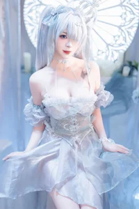 Stunning Nikke Goddess of Victory Cinderella Crystal Princess Cosplay by Xuan Xiao Xue Jie – Intricate Anime Gaming Costume Photography Collection - image 9
