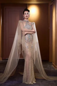 Vietnamese Showbiz Highlights: Ngoc Trinh Closes Restaurant and Chi Trung’s Playful Appeal - image 19