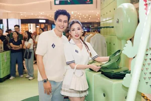 Vietnamese Showbiz Highlights: Ngoc Trinh Closes Restaurant and Chi Trung’s Playful Appeal - image 23