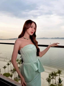 Vietnamese Showbiz Highlights: Ngoc Trinh Closes Restaurant and Chi Trung’s Playful Appeal - image 29