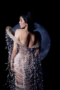 Vietnamese Showbiz Highlights: Ngoc Trinh Closes Restaurant and Chi Trung’s Playful Appeal - image 3