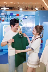 Vietnamese Showbiz Highlights: Ngoc Trinh Closes Restaurant and Chi Trung’s Playful Appeal - image 9