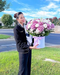 Pham Huong's Business Owner Fashion: A Stunning Daily Style Guide - image 2