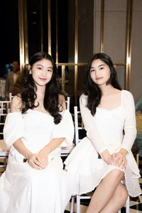 The Rising Star: Quyen Linh’s Daughter Impresses with Stunning Height and Western Beauty - image 1