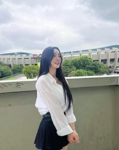 Korean Cheerleader Goddess Steals Hearts with Her Stunning Physique - image 1