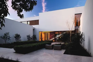 Architectural Marvel: A Unique Villa Surrounded by Lush Greenery and Panoramic Views - image 9