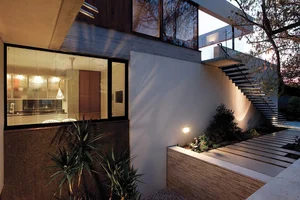 Architectural Marvel: A Unique Villa Surrounded by Lush Greenery and Panoramic Views - image 8