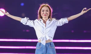 The S-Class Diva of V-Pop: Sold-Out US Concerts and Stadium Shows - image 4
