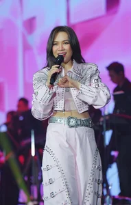 The S-Class Diva of V-Pop: Sold-Out US Concerts and Stadium Shows - image 2