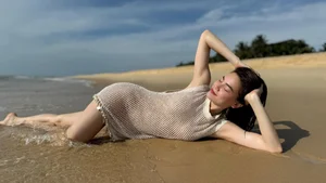 Vietnamese Superstar Ho Ngoc Ha Stuns in Sheer Beachside Fashion Look - image 2