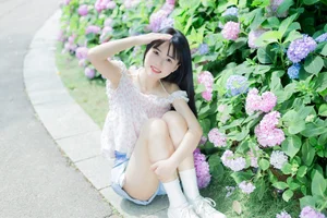 YiTuYu Art Language Vol.4477: Xiao Yi Mei Mei Cute Photography Gallery - image 28