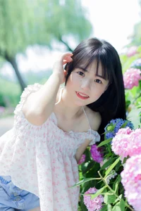 YiTuYu Art Language Vol.4477: Xiao Yi Mei Mei Cute Photography Gallery - image 1