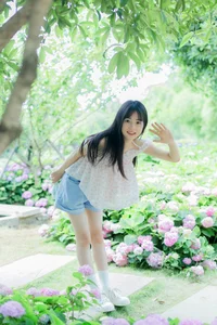 YiTuYu Art Language Vol.4477: Xiao Yi Mei Mei Cute Photography Gallery - image 24