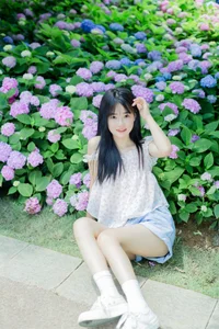 YiTuYu Art Language Vol.4477: Xiao Yi Mei Mei Cute Photography Gallery - image 26