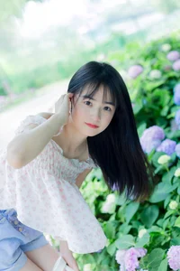 YiTuYu Art Language Vol.4477: Xiao Yi Mei Mei Cute Photography Gallery - image 5