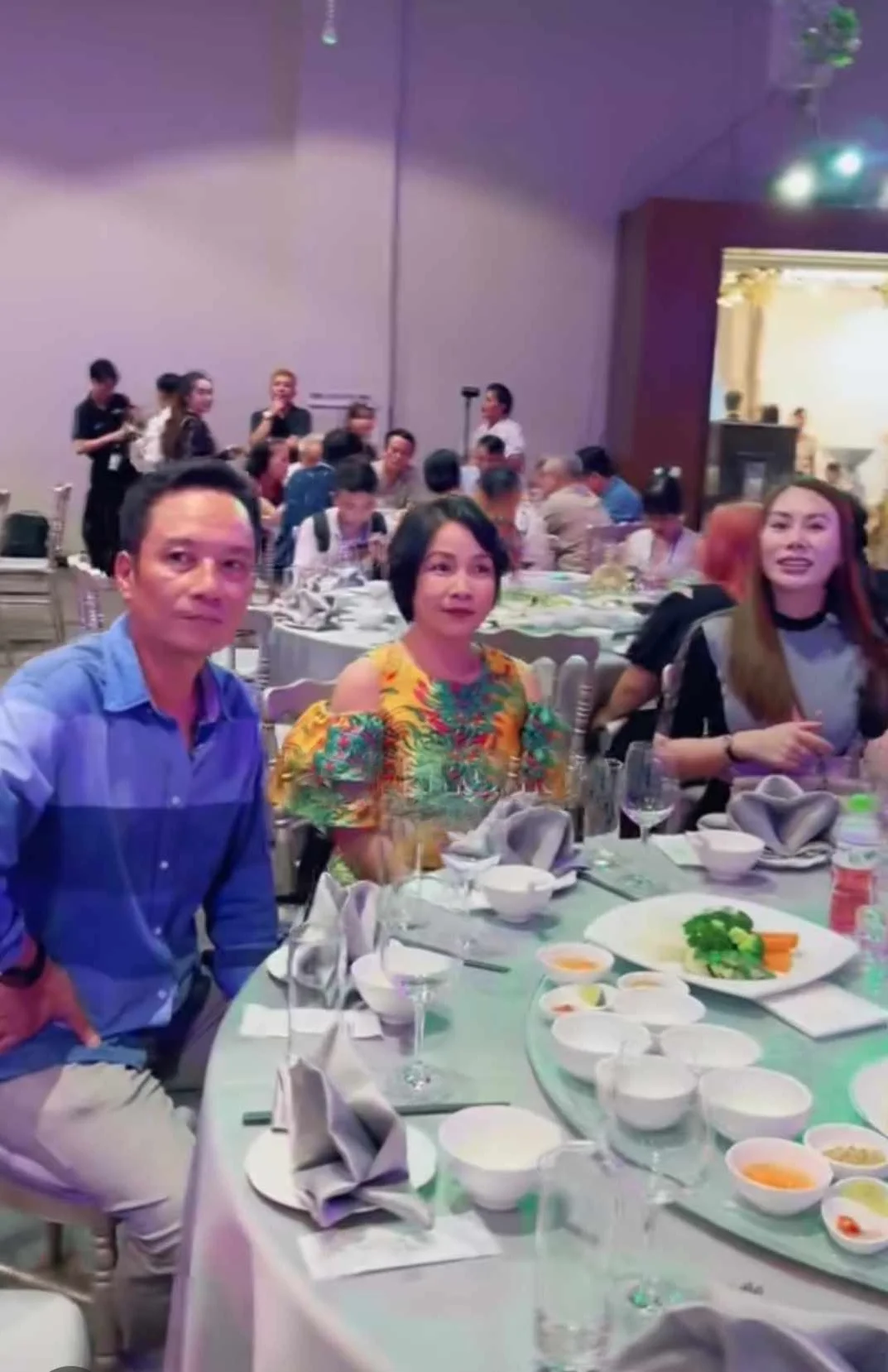 Glamorous Wedding of Vu Ngoc Anh and Cuong Seven Attended by Diva My Linh