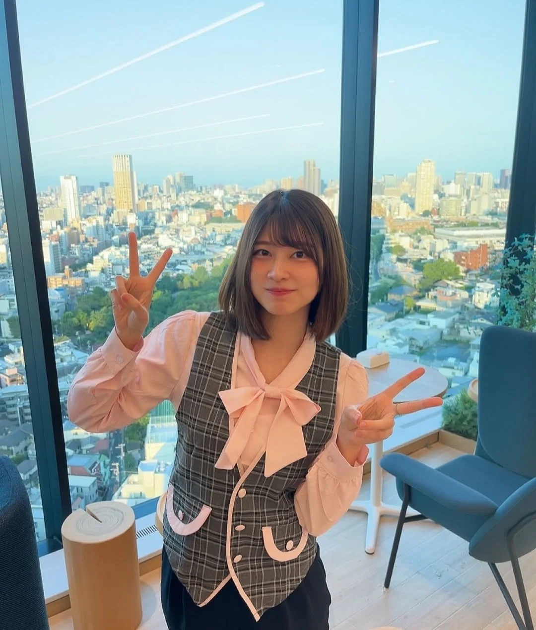 The Viral Phenomenon: How One Photo Made This Japanese Office Worker Famous